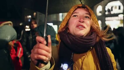 شاهد: مسيرة طمأنة بعد فوز اليمين المتطرف تحت شعار "أيها الشعب الهولندي المسلم ... نحبكم"