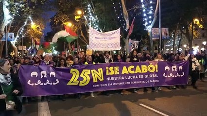 Comienza la manifestación del 25N convocada por la Comisión 8M en Madrid: "¡Se acabó! Nuestro grito es global”