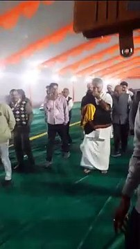 सरकारें मुफ्त में कुछ नहीं देती, आपसे लेकर ही आपको देती है, फ्री देने की घोषणा मूर्ख बनाने के सिवाय कुछ नहीं