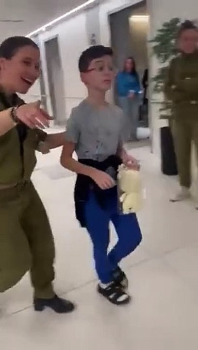 Los emotivos reencuentros de los rehenes liberados con sus familias: “Soñé que volvíamos a casa”