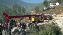 Obstáculos nos últimos metros para resgatar trabalhadores presos em túnel na Índia