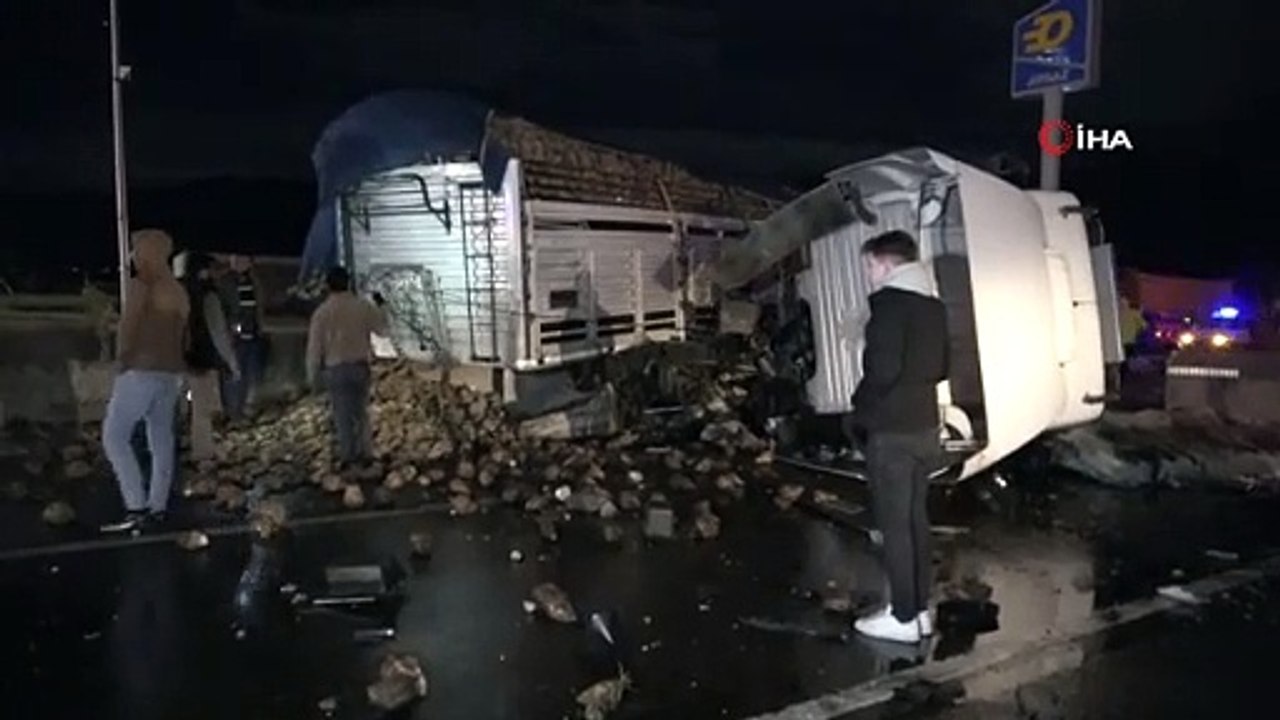 D-650'de tekeri patlayan tır karşı şeride geçti: Faciadan dönüldü