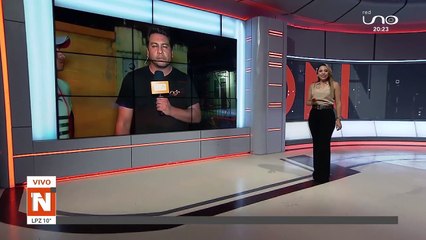 Roban vehículo estacionado en la zona del Barrio Lindo