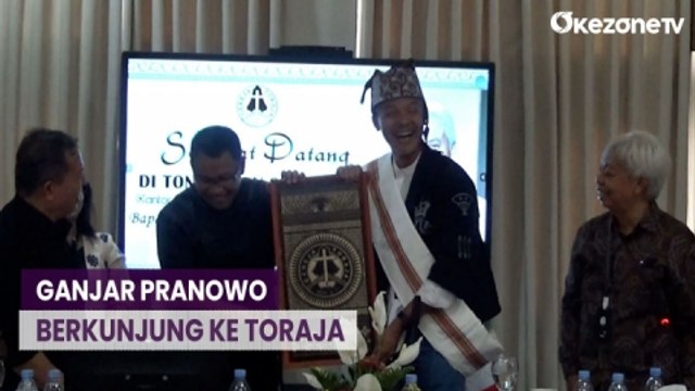 Momen Capres Perindo Ganjar Terharu Diberi Sajadah dan Kopiah di Toraja