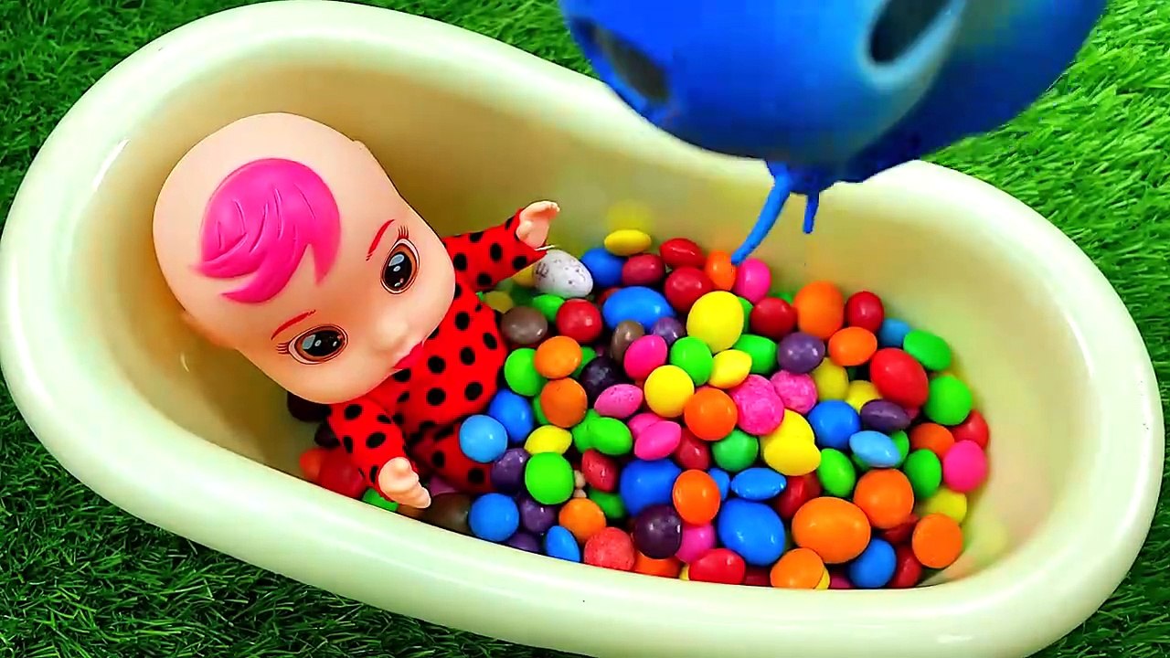 ASMR Satisfying Video - Color BathTub Mixing Rainbow Candy - Color Cat Cutting