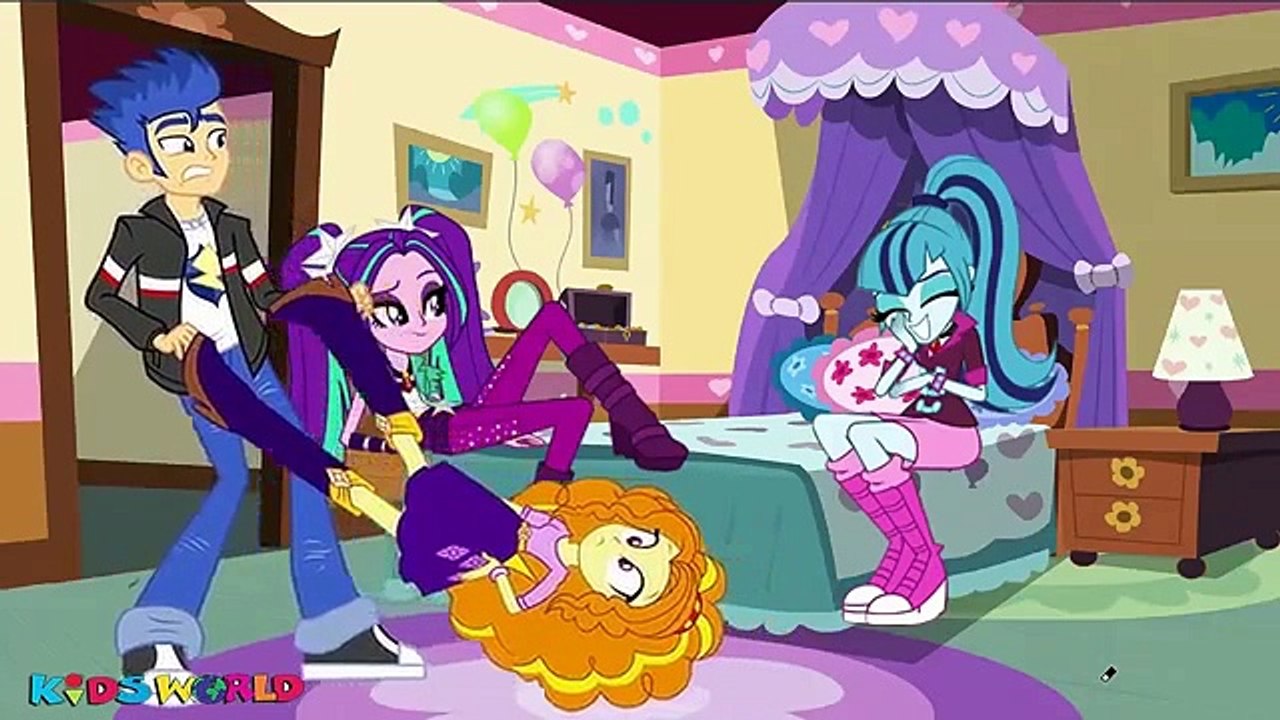 My_Little_Pony_MLP_Equestria_Girls_Transforms_with_Animation_Twilight__Сhanges_F