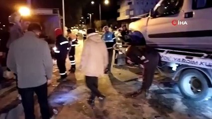 Ümraniye'de polise çarpıp kaçan sürücü kamerada