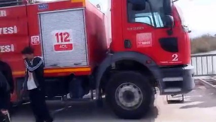 Tokat'ta fırtına hayatı olumsuz etkiledi: Ağaçlar devrildi, çatılar uçtu