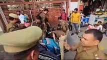 Video: BJP कार्यालय के बाहर धरने पर बैठे शिक्षक अभ्यर्थियों को टांग कर ले गई पुलिस, लखनऊ से वीडियो आया सामने