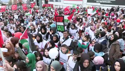 Bursa'da 5 Bin Çocuk, Filistin İçin 1,5 km'lik Sevgi Zinciri Oluşturdu