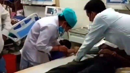 दर्दनाक हादसा: बस ने युवती को मारी टक्कर,सड़क पर बिखरा खून