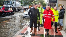 İzmir'de şiddetli yağış ve fırtına; tsunami etkisi yarattı! Başkan Soyer, denizin taştığı yerlerde inceleme yaptı