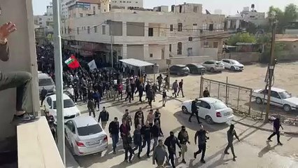 تشييع ثلاثة فلسطينيين قتلوا في عملية عسكرية إسرائيلية في جنين