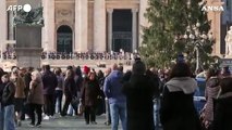 Papa, in 12 mila in Piazza San Pietro per l'Angelus