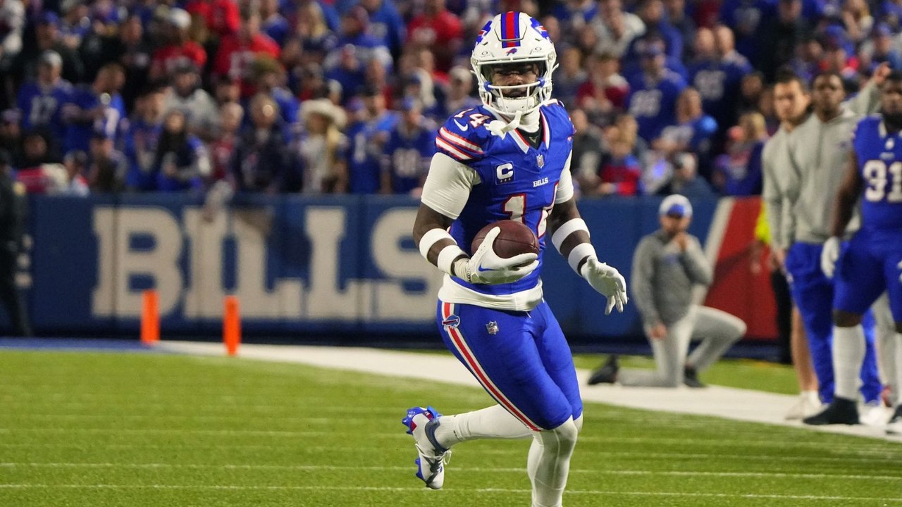 Stefon Diggs or A.J. Brown for Your Fantasy Football Pick?
