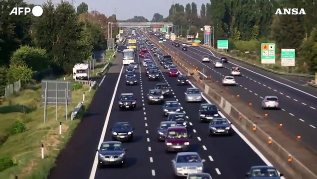 Italiani anziani, inverno demografico anche per mobilita'