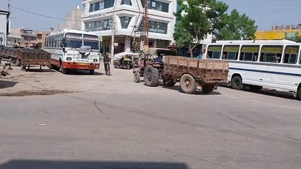 उखड़ी सडक़ पर दिल्ली गेट से लेकर विजयवल्ल्ब चौराहे तक सफर