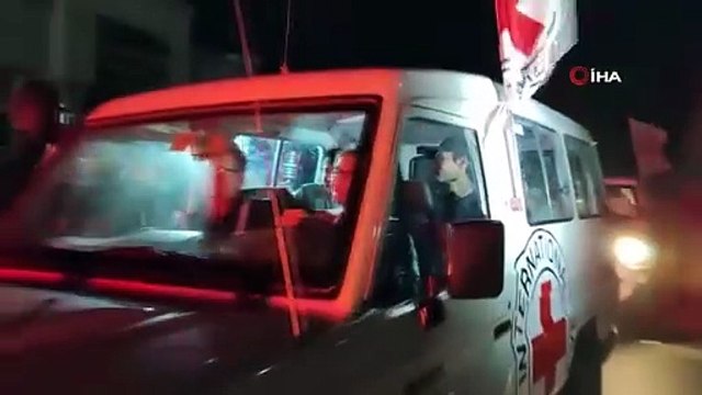 Hamas, 14 İsrailli ve 3 yabancı uyruklu esiri serbest bıraktı