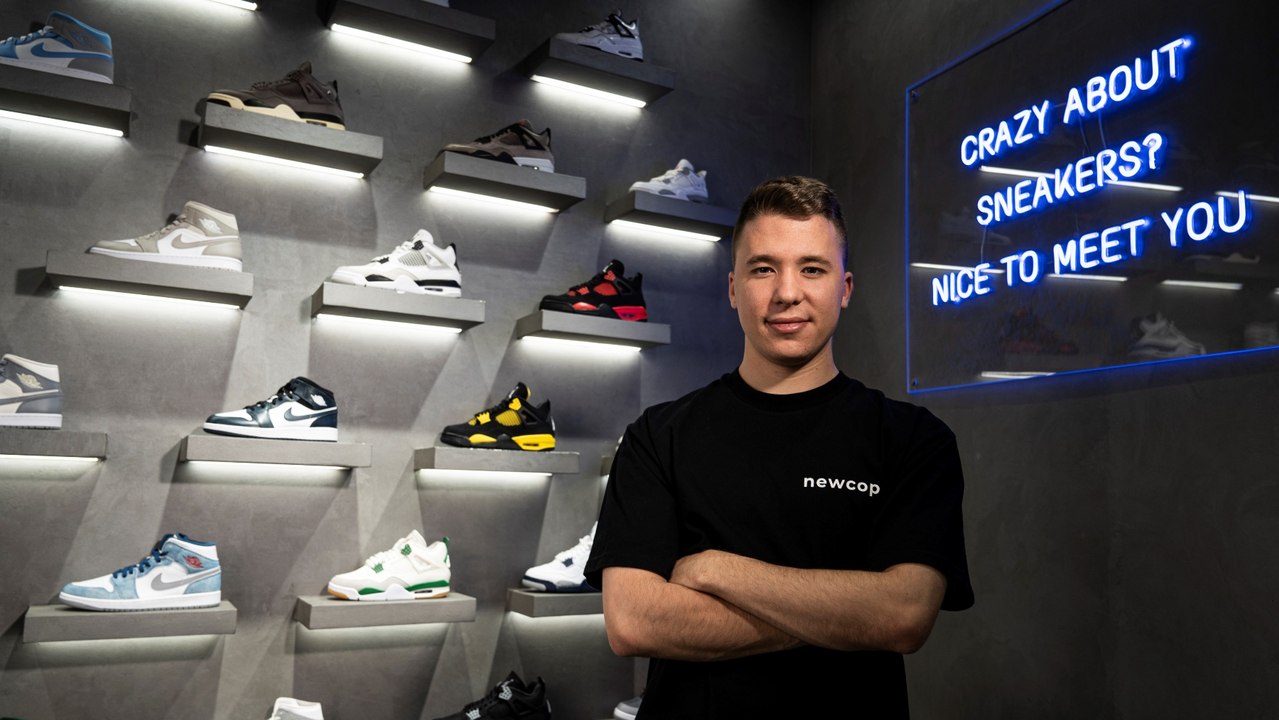 Reportaje en la tienda de  reventa de zapatillas de edición limita, Newcop en Madrid