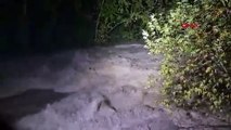 Kadirli'de Şiddetli Yağış Sonrası Savrun Çayı Taştı