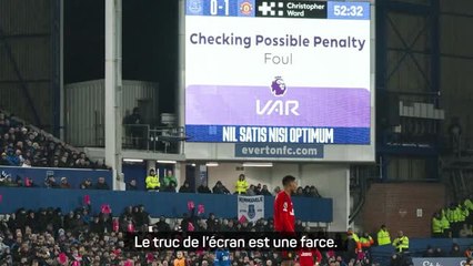 13e j. - Dyche fulmine contre l'arbitrage et l'utilisation de la VAR