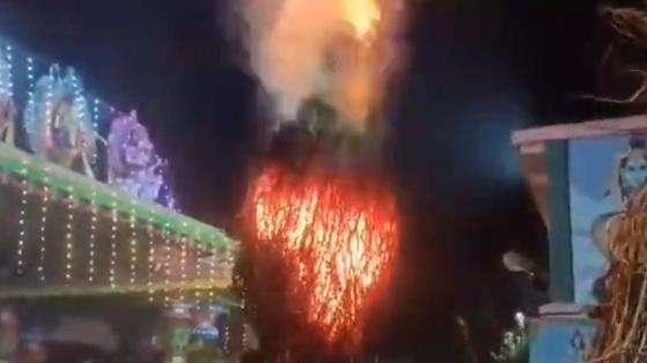 కృష్ణా జిల్లా: జ్వాలా తోరణం (వీడియో)