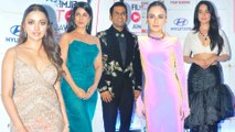 Jiya Shankar और Radhika Madan जैसे सितारे Filmfare OTT Awards पर बिखेरा ग्लेमर का जादू