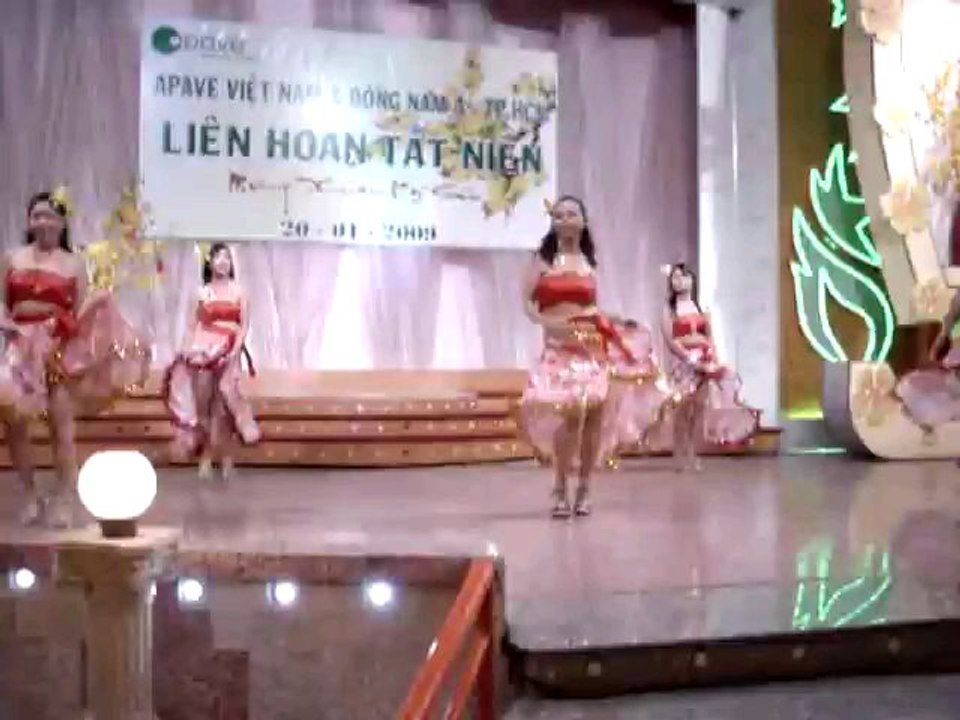 NHẢY SAMBA PHỐ XUÂN - TẤT NIÊN 2008 - P.XD