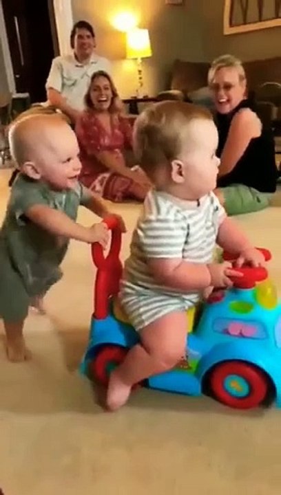 Lakdi Ki Kathi ---- Cute Baby Video -- Cute Baby Funny Video _cutebaby _status _shortsfeed _ytshorts(360P)