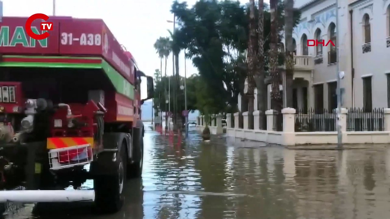 Hatay'da deniz taştı!