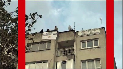 Haklarını arayan Agrobay işçileri çatıya çıktı: Bu sorun bugün çözülmezse canımıza kıyacağız