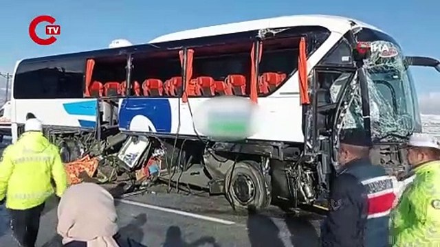 Sivas’ta otobüs kazası: 1 ölü 2 yaralı