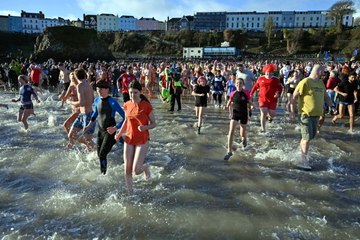 Tenby Boxing Day Swim, 2022 Pics Gareth Davies Photography