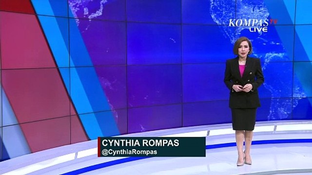 Alphard Terbakar Dekat Pintu Tol Bintaro, Mobil Sempat Tabrak Tiang Listrik Hingga Terbalik!