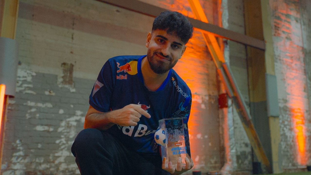 'Der beste Spieler der Welt': Umut Gültekin  - eFootballer des Jahres 2023