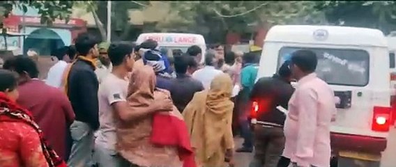 रैफर होकर आए युवक ने तोड़ा दम, परिजनों ने किया हंगामा........ देखें वीडियो