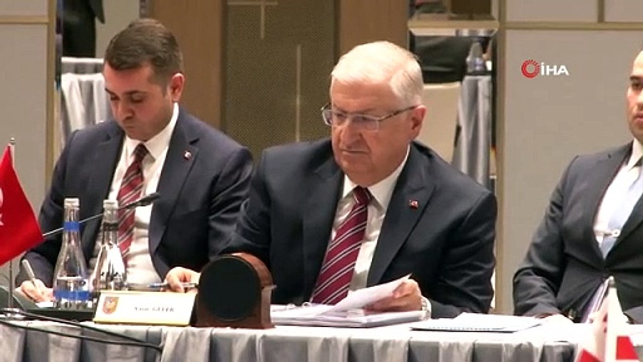 Türkiye-Gürcistan-Azerbaycan Savunma Bakanları 10. Toplantısı Bakü'de gerçekleştirildiGüler: "Bölgesel huzur ve istikrarın yolunun...