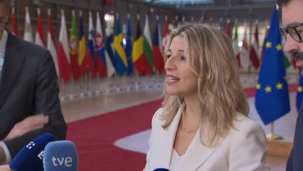 Yolanda Díaz atiende a los medios desde Bruselas