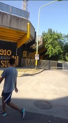 Hinchas de Gimnasia y Tiro de Salta presentes en la cancha de Olimpo pese a la prohibición establecida