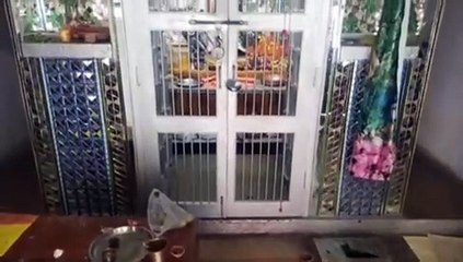VIDEO : जिले में यहां चोरों ने बनाया मंदिरों को निशाना, तोड़ा दानपात्र