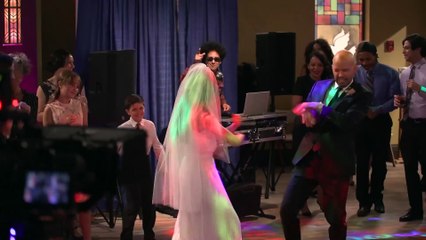 EXTENDED FAMILY Trailer (2023) Abigail Spencer, Comedy