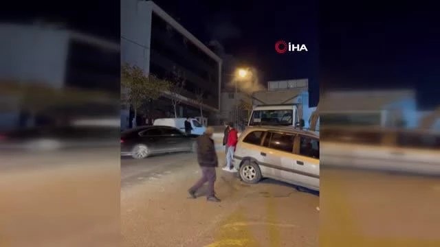 Elektrik tellerinin bomba gibi patladığı anlar kamerada