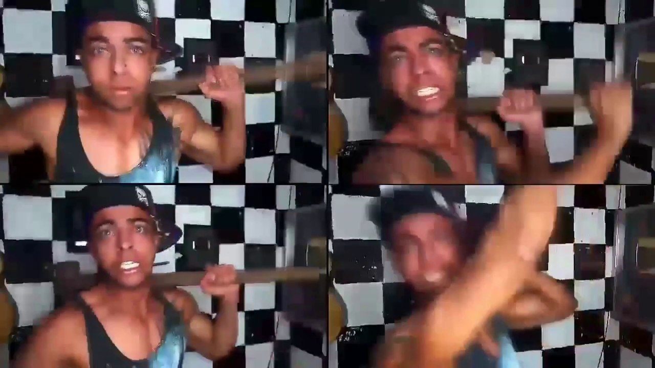 Everson Zoio Puto Pegando A Marreta, Um Milhão De Vezes.