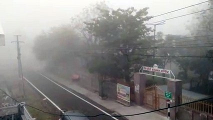 Descargar video: Weather Update: अजमेर में छाया घना कोहरा, सड़कें भी नहीं आईं नजर