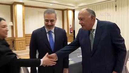 Hakan Fidan’a şaşırtan karşılama! O anlar kameraya böyle yansıdı