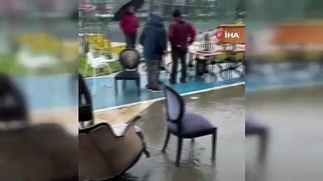 Rize'de tsunami gibi görüntüler! Kabus anları kamerada