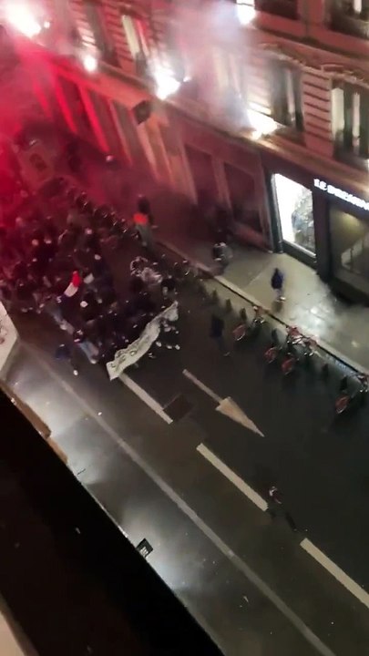 Meurtre de Thomas : Nouvelle manifestation interdite de l'ultra droite hier soir à Lyon avec une centaine de personnes aux cris de "Islam hors d'Europe" et "Justice pour Thomas"