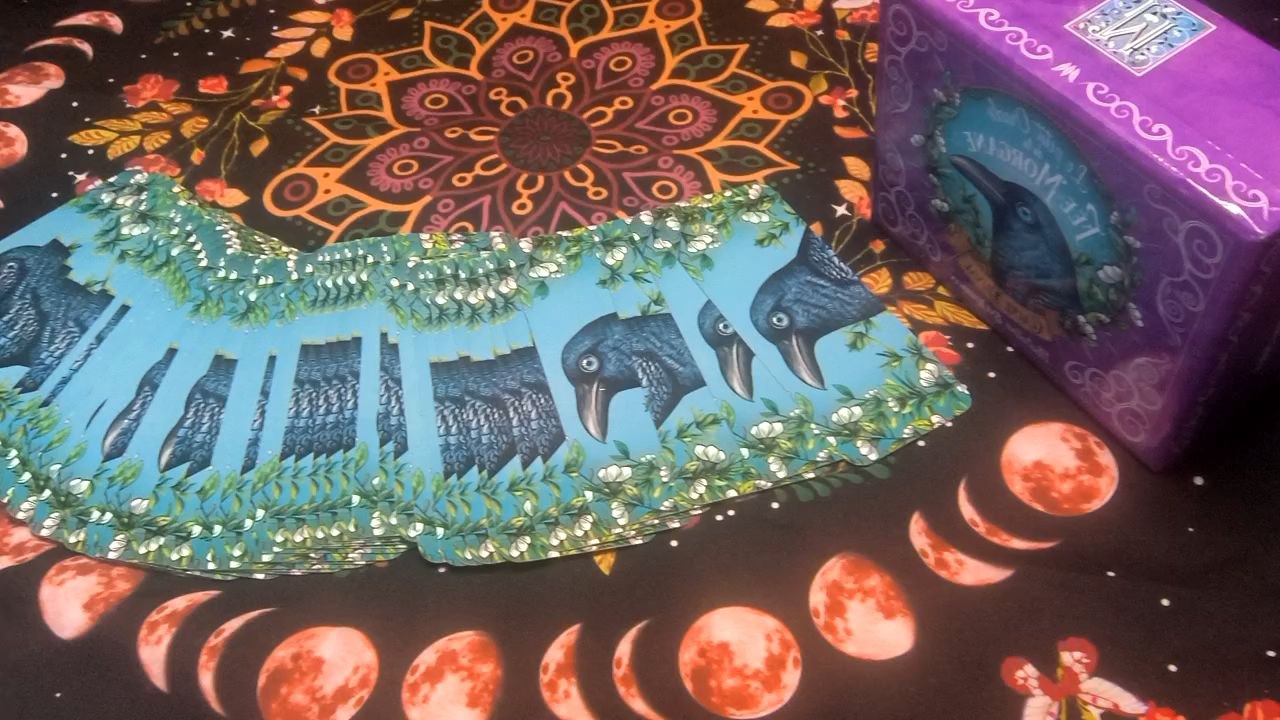 Chaque jour ,je vous propose un tirage de l Oracle de la Fée Morgane.Pour vous accompagner durant votre journée