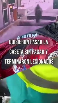 Un par de motociclistas se volvieron virales luego de que en redes sociales circulara un video en el que se aprecia como intentaron pasar por una caseta de la autopista México-Cuernavaca sin pagar y terminaron lesionados dentro de una zanja #TuNotiReel