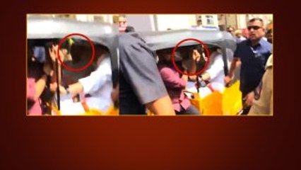 ఆటోలో సామాన్యుడిలా ప్రయాణించిన Rahul Gandhi | Telugu Oneindia